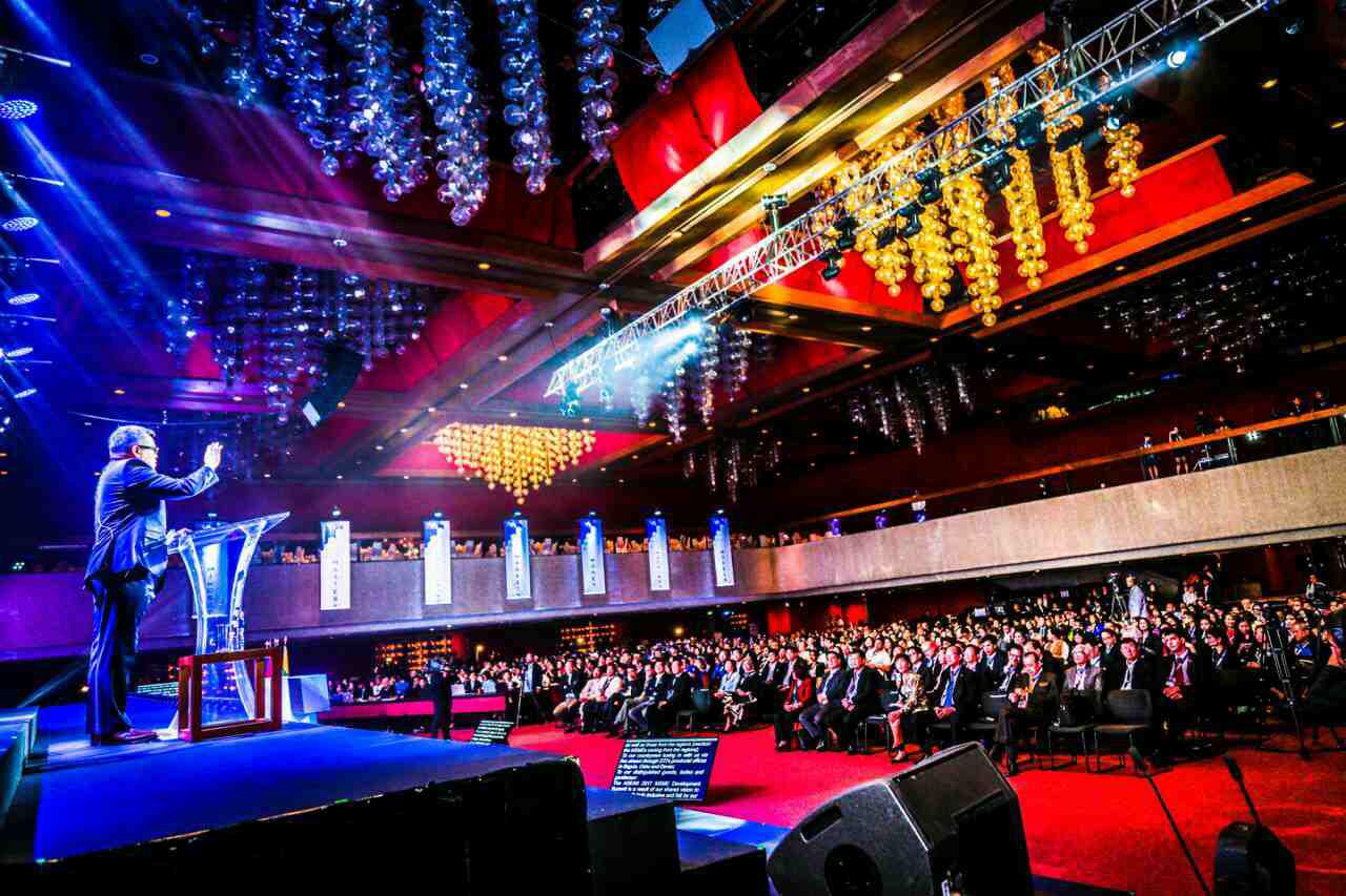 DTI Secretary Ramon Lopez speaking at the ASEAN 2017 MSME Development Summit on 14 July at the Philippine International Convention Center (PICC).