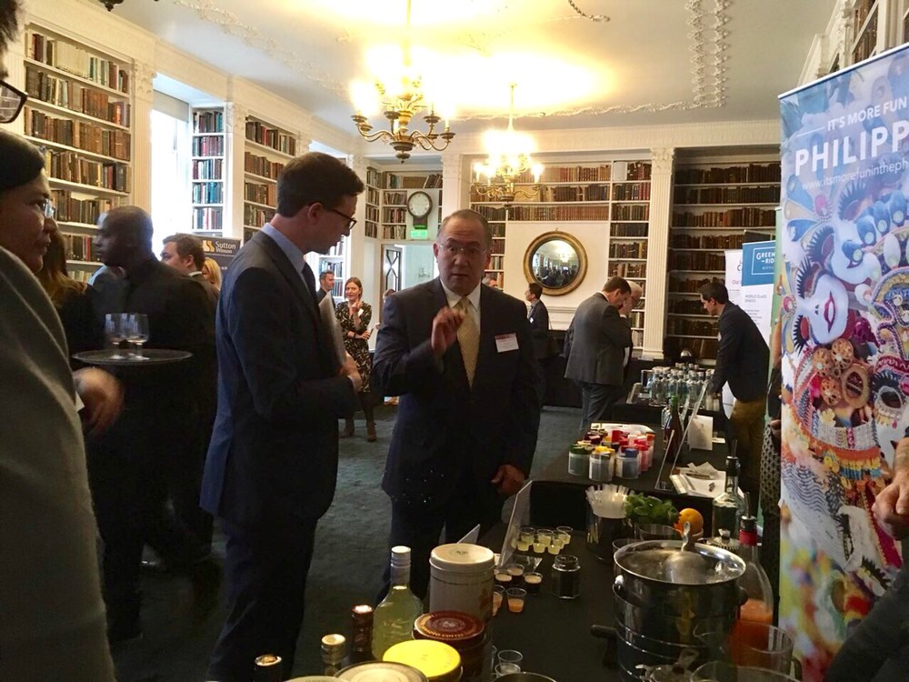 Miles Beale, Benito Aw Miles Beale, Benito Aw