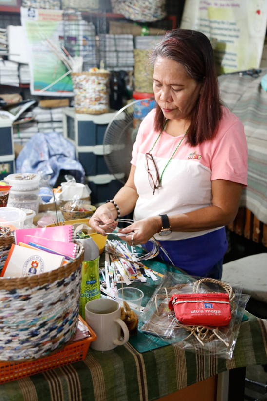 Member of SMP–MPC working on their products.