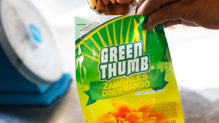 A pack of dried mangoes by Green Thumb