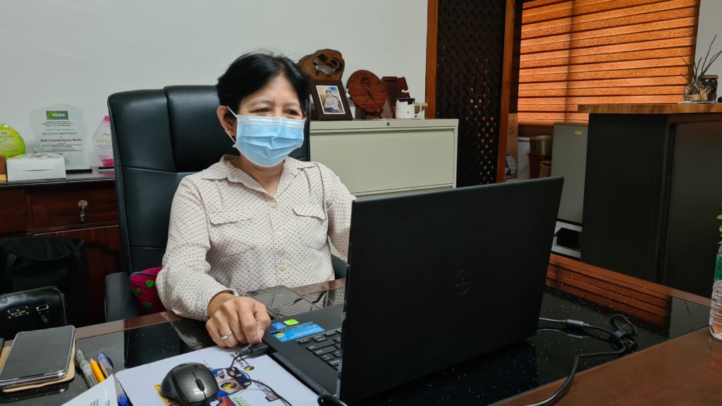 PD Juliet Tadiosa of DTI Quezon welcomes participants of the webinar.