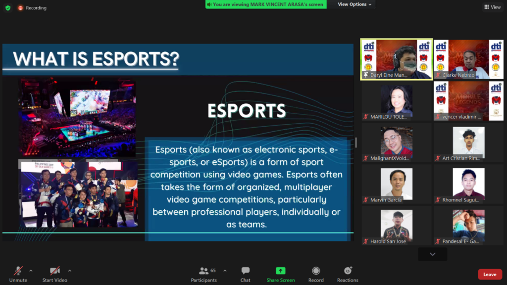 Crowd shot of the ZooMinar participants and ESport presentation