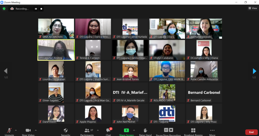 Crowd shot of the participants of webinar