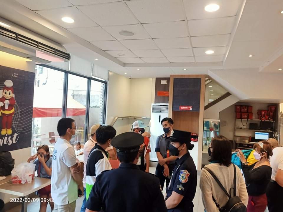 DTI Quezon thru Negosyo Center Infanta in a fast food conducting the safety seal inspection and certification