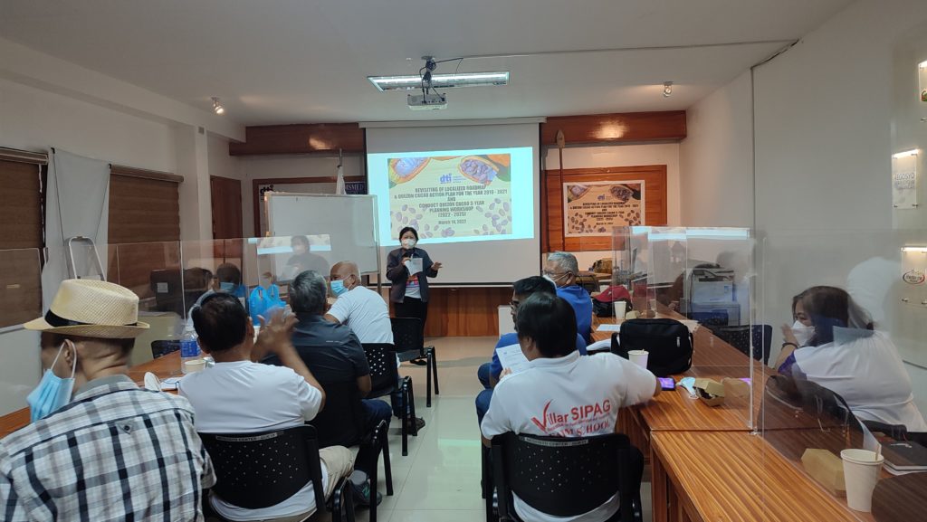 Provincial Director Julieta Tadiosa of DTI Quezon delivering her welcome remarks