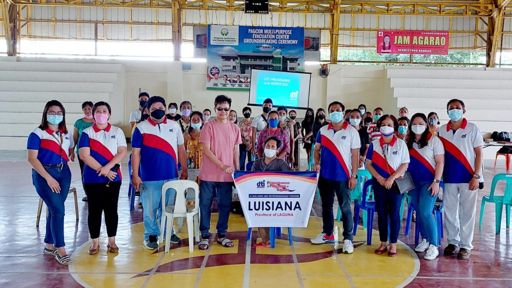 DTI Laguna together with attendees of PPG entrepreneurial training