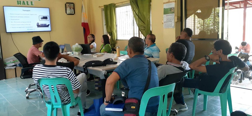 In photo: Re-orientation seminar