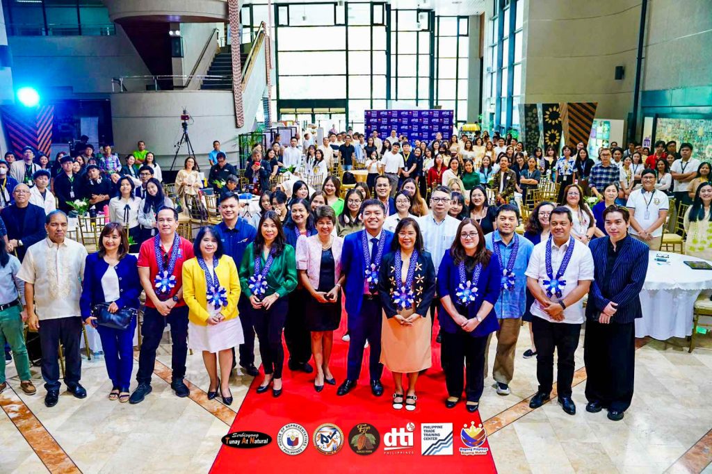 Cong. Mike Tan, DTI-Quezon lead MOU Signing for 3PK BIDA Youth Program and Four K Kakao Farm