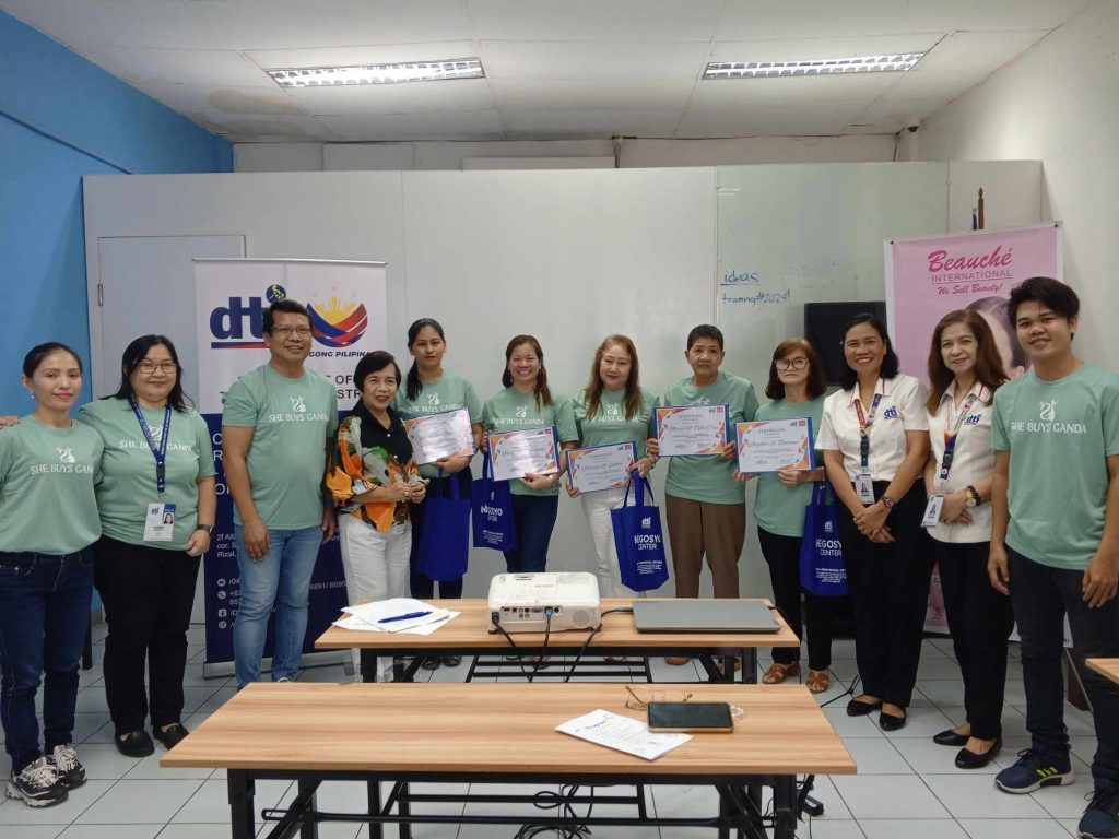 Graduates of Beauche’-ful Rizaleña Partners program.