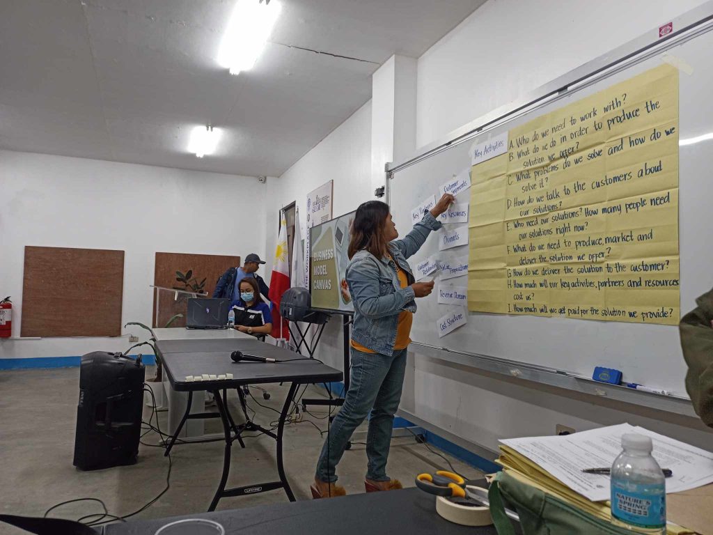 01062025_DTI-Laguna, TESDA Conducts Training of Trainers for Entrepreneurship (2)