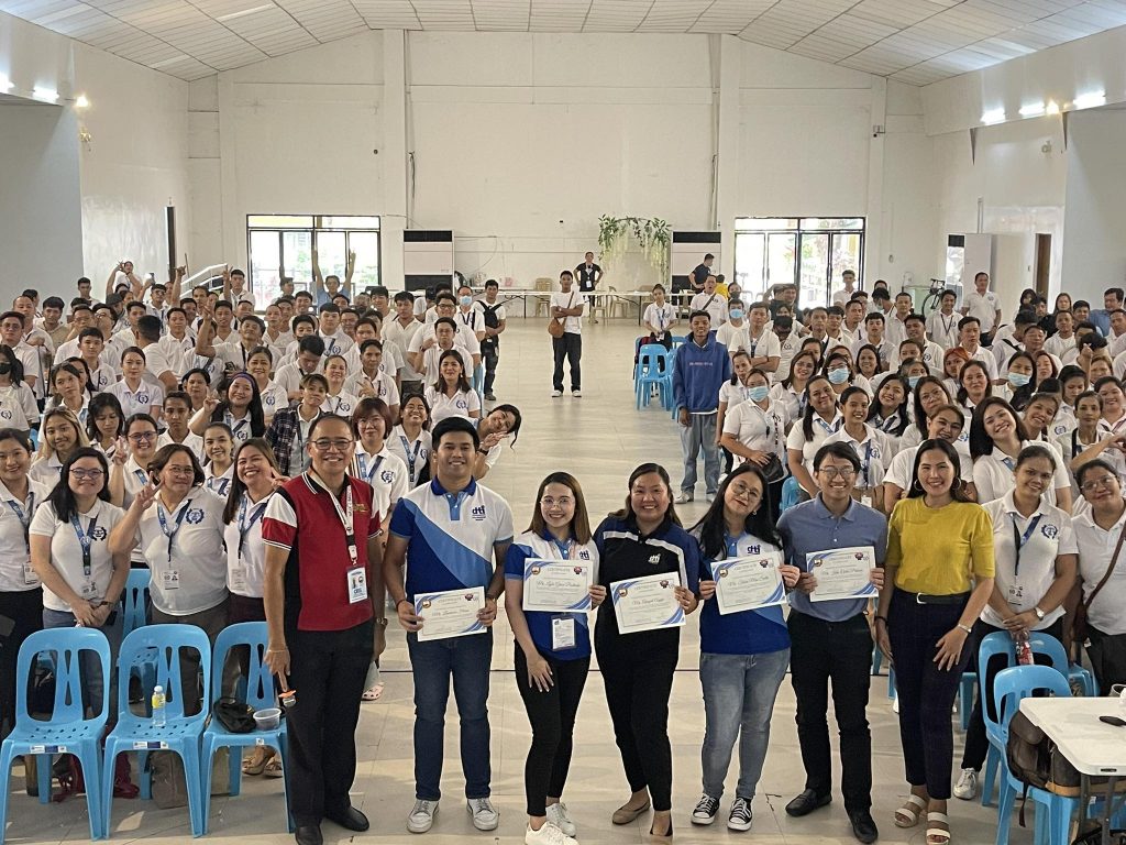 The Calamba Manpower Development Center (CMDC) with the 300 students from the orientation.