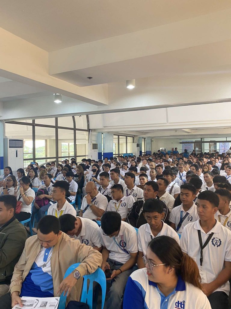 09232024_DTI-Laguna Conducts Livelihood Orientation Seminar (3)