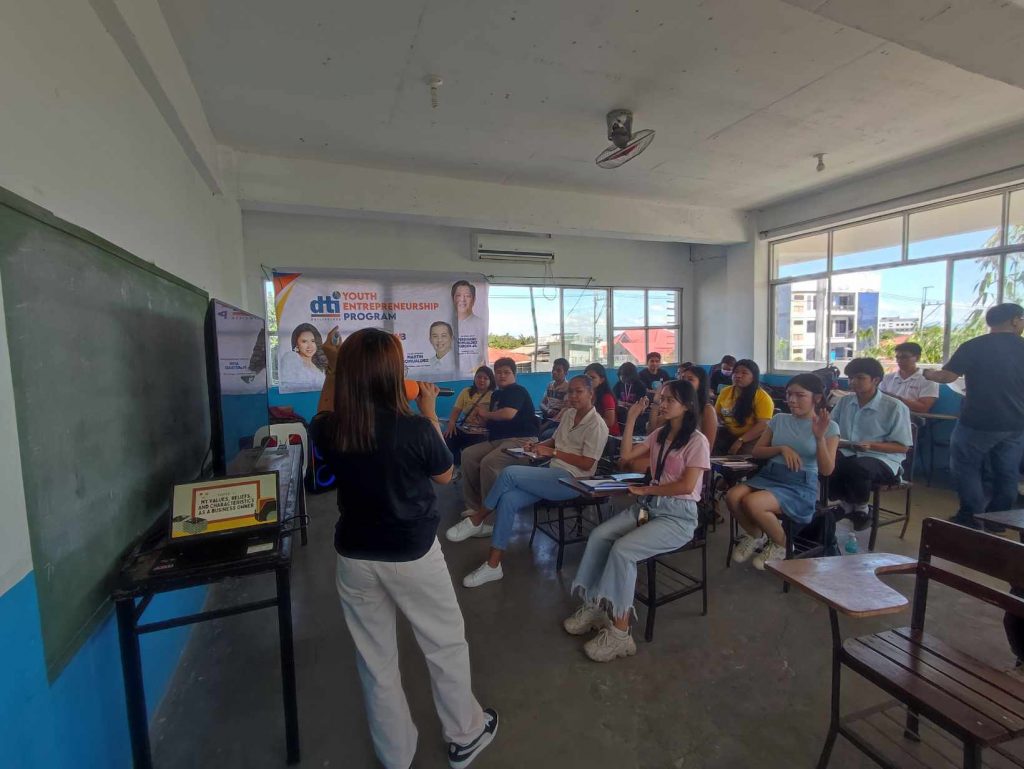 12162024_San Pedro’s Next Business Pioneers DTI-Laguna Cultivates Tomorrow’s Entrepreneurs (3)
