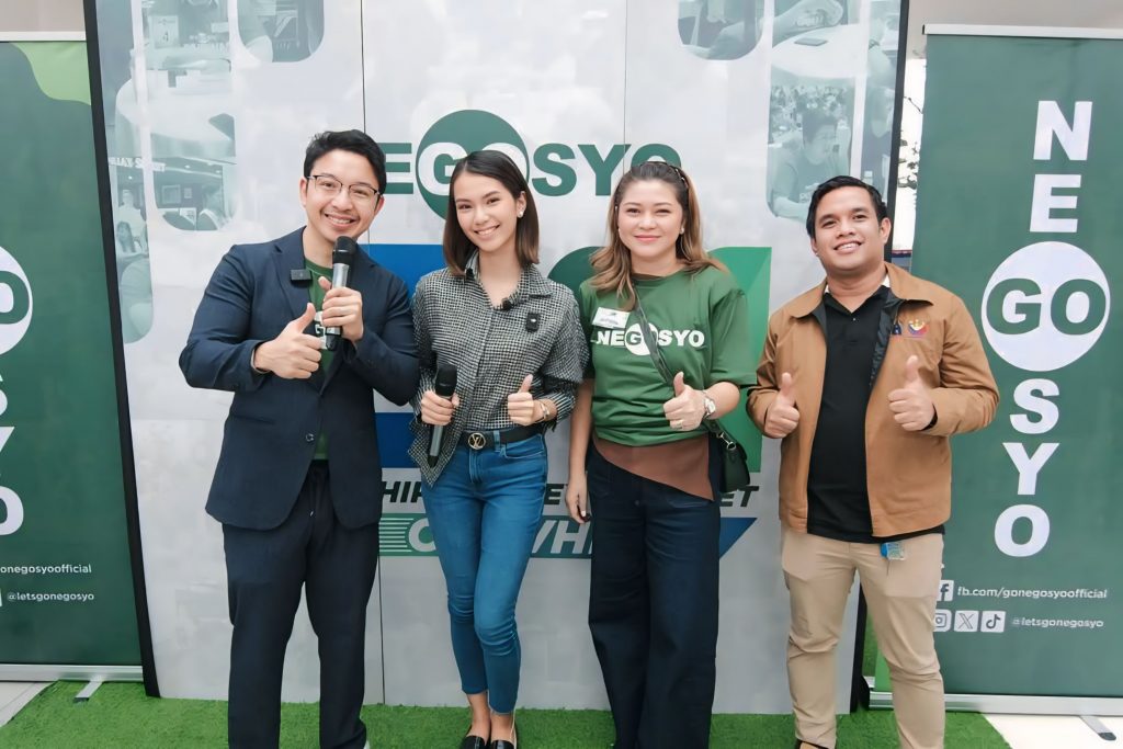 In Photo: DTI-Laguna Joins Go Negosyo’s 3M on Wheels at SM Center San Pedro City