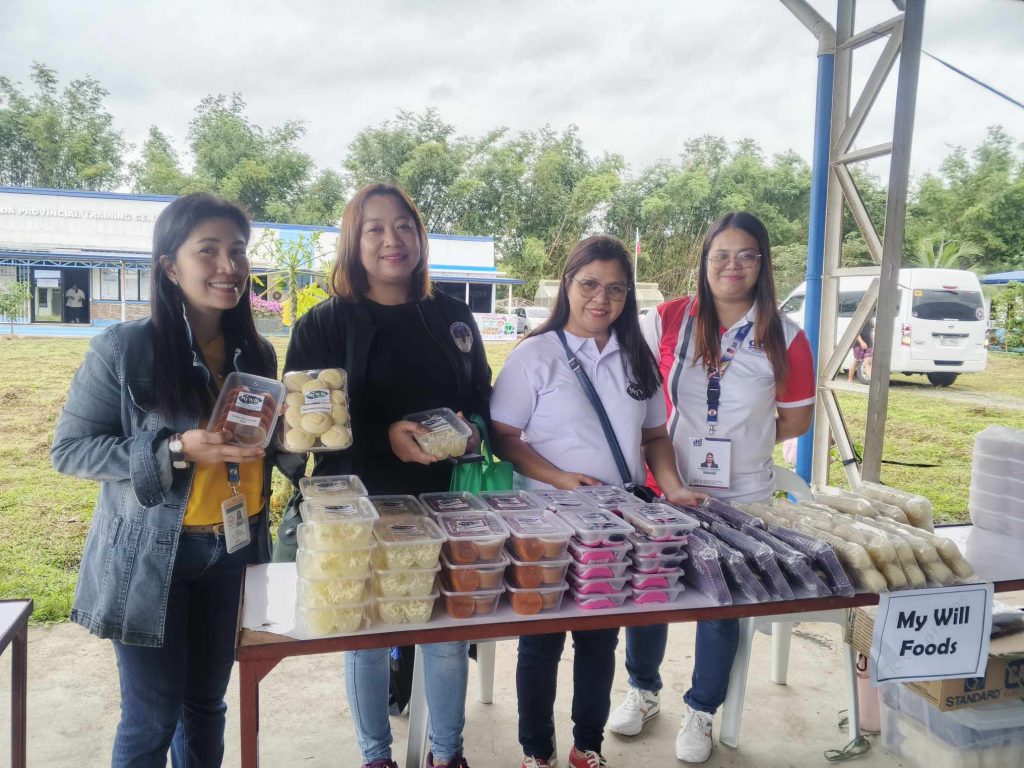 MSMEs participating at the DA-DOLE Kadiwa ng Pangulo in Calauan