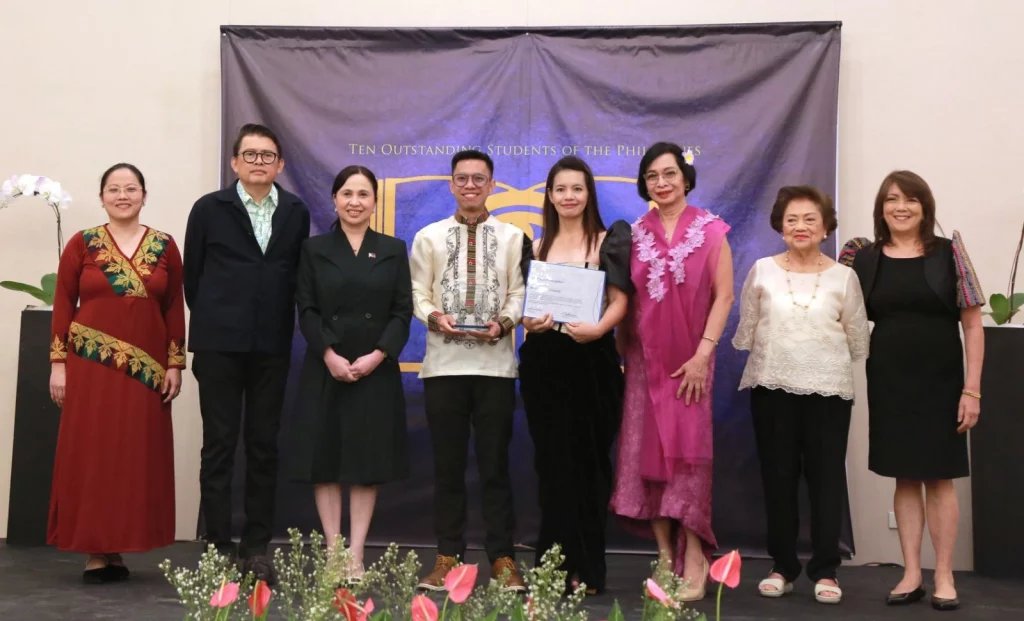 DTI Secretary Cristina A. Roque poses with national finalists and representatives of the 58th Ten Outstanding Students of the Philippines (TOSP) at the Honoring Ceremony in Mandaluyong City.