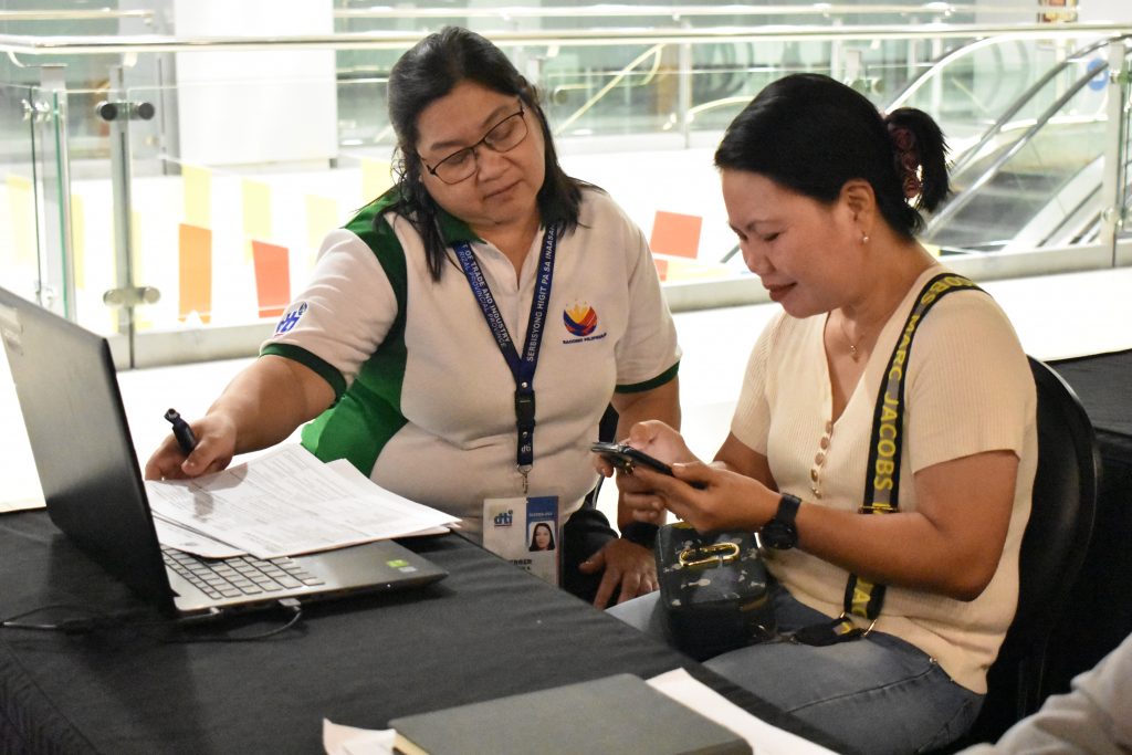 DTI Rizal, SM Center Antipolo Downtown empower tenants thru a BCP Training Workshop