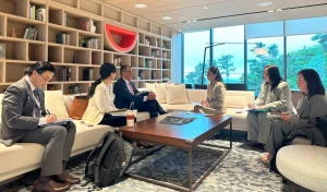 Philippine Trade and Investment Secretary Cristina A. Roque meets with Google executives during the APEC-MRT 2025 in Jeju, South Korea. From left to right: Mr. Darry Lim, Asia Pacific Head of Trade Policy and Competitiveness; Ms. Su Ann Lim, Head of Government Affairs and Public Policy–Southeast Asia Cluster of Google Cloud; Mr. Karan Bhatia, Google’s Vice President and Global Head for Government Affairs and Public Policy; Secretary Roque; and Commercial Attaché Charmaine Mignon S. Yalong of the Philippine Trade and Investment Center in Seoul.