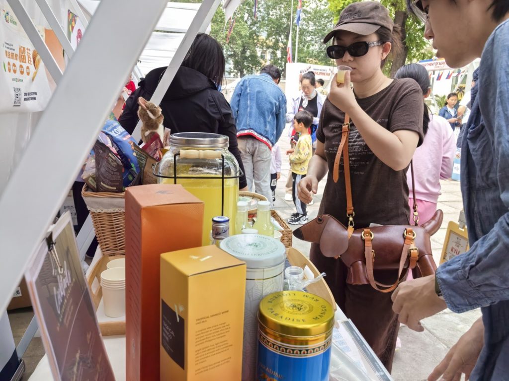 PTIC-Beijing's Calamansi Tasting Station