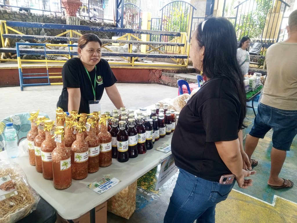 DTI-Laguna joins the first-ever Kadiwa ng Pangulo in Liliw, showcasing local MSMEs, farmers, and producers offering proudly Filipino-made products to the community.