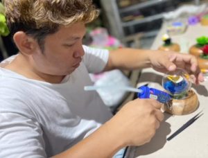 La Anton's: Wings of Creativity and Craftsmanship